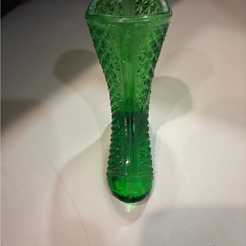 VINTAGE FENTON GLASS GREEN DAISY & BUTTON BOOT SHOE - Picture 2 of 6